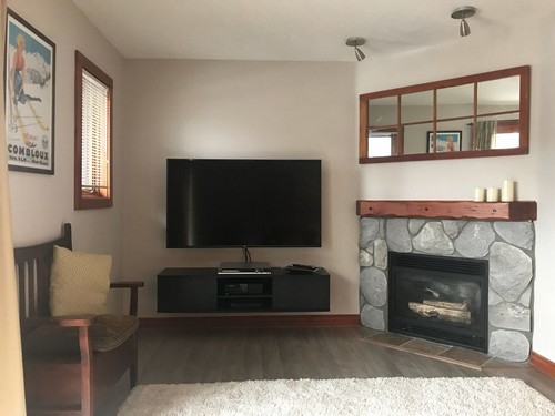 Timberline Village townhouse living room