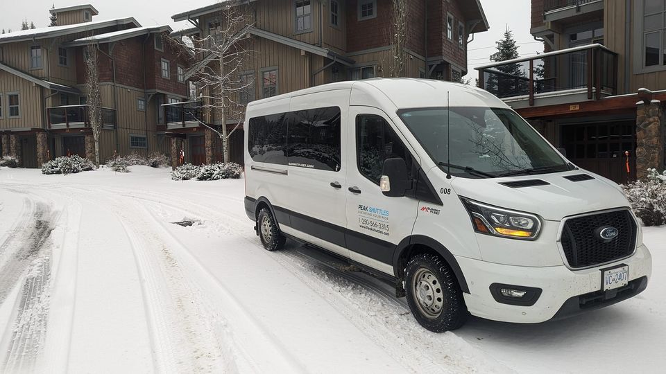 Peaks Shuttle bus at Trapper's Landing Sun Peaks accommodation