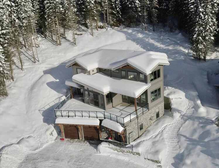 Aurora Ridge Ski-in Ski-out Chalet