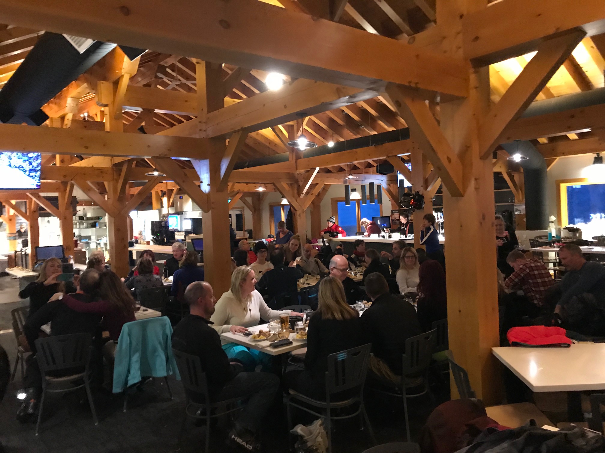 Sun Peaks fondue and evening descent