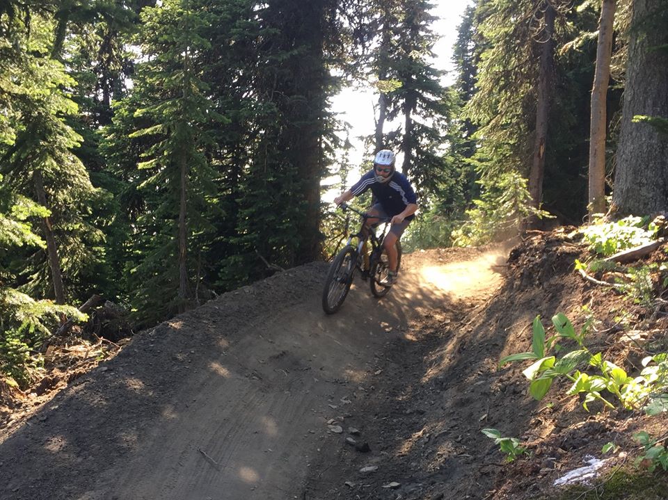 sun peaks bike park hours