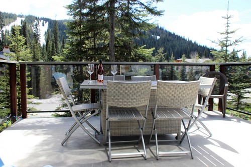Spacious Trapper's Landing patio with BBQ and beautiful views