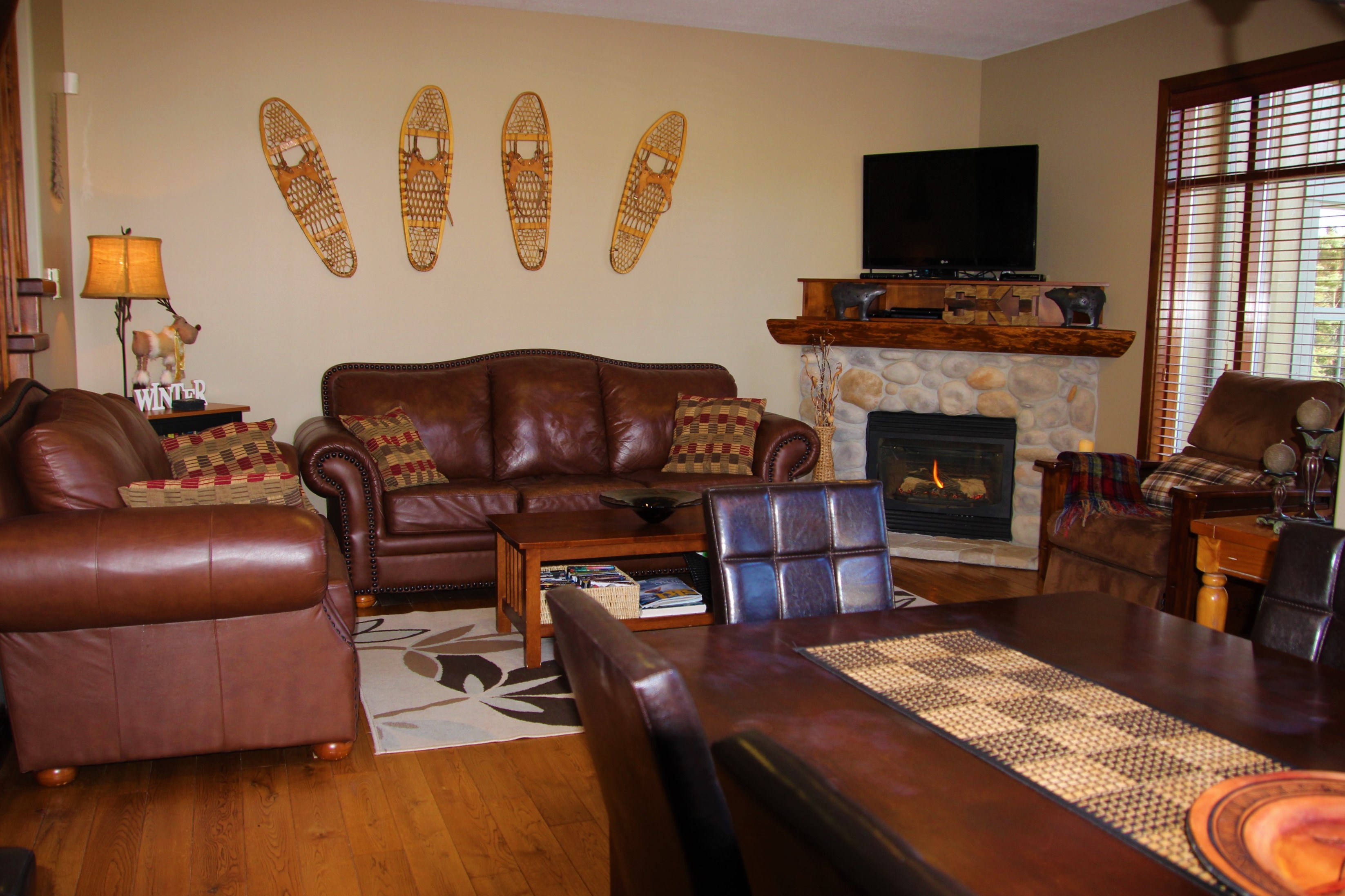 Trappers Landing Sun Peaks Beautiful Skiin Skiout Townhouse