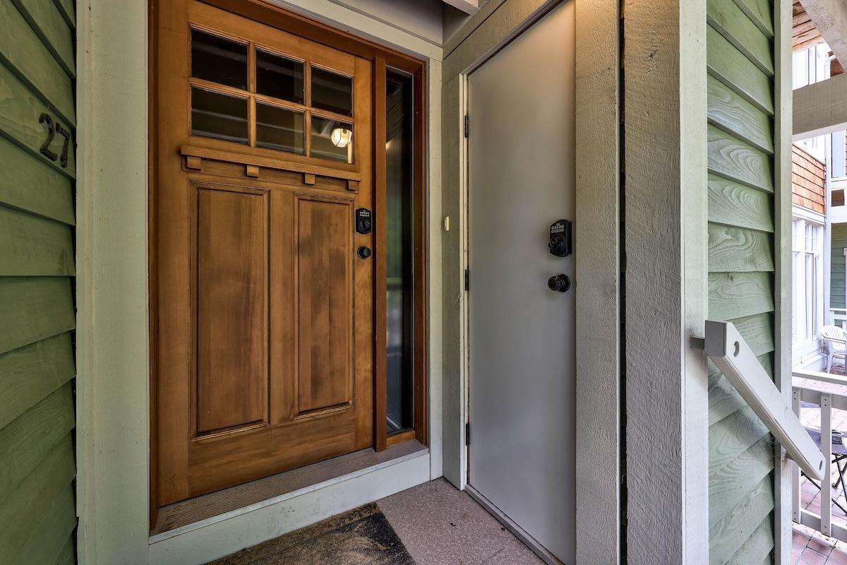 Settler's Crossing ski locker