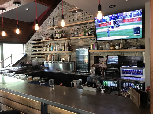 Best Sun Peaks Bar and selection of draft beer