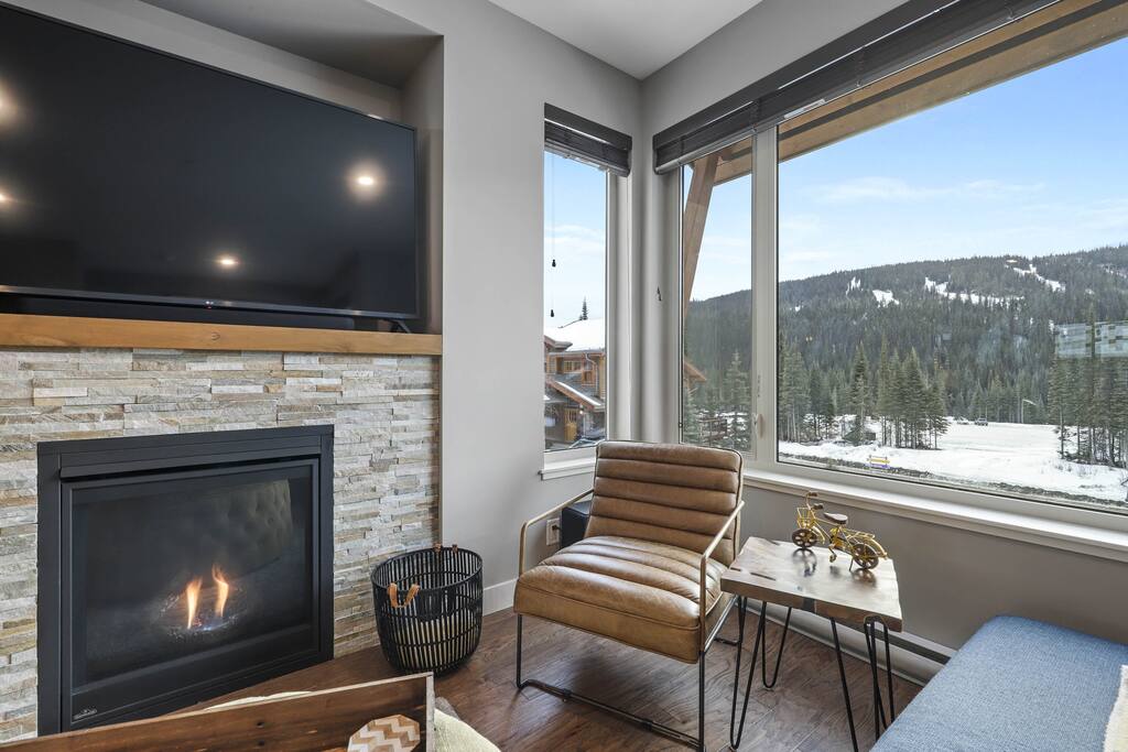 Welcome to Zola Retreat - a wonderful new Echo Landing Sun Peaks vacation rental