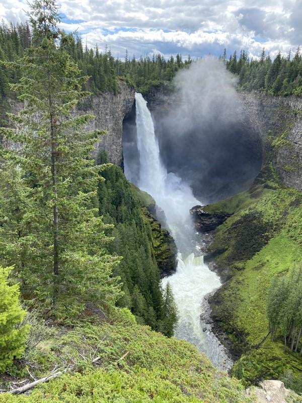 Helmcken Falls - Wells Gray Park