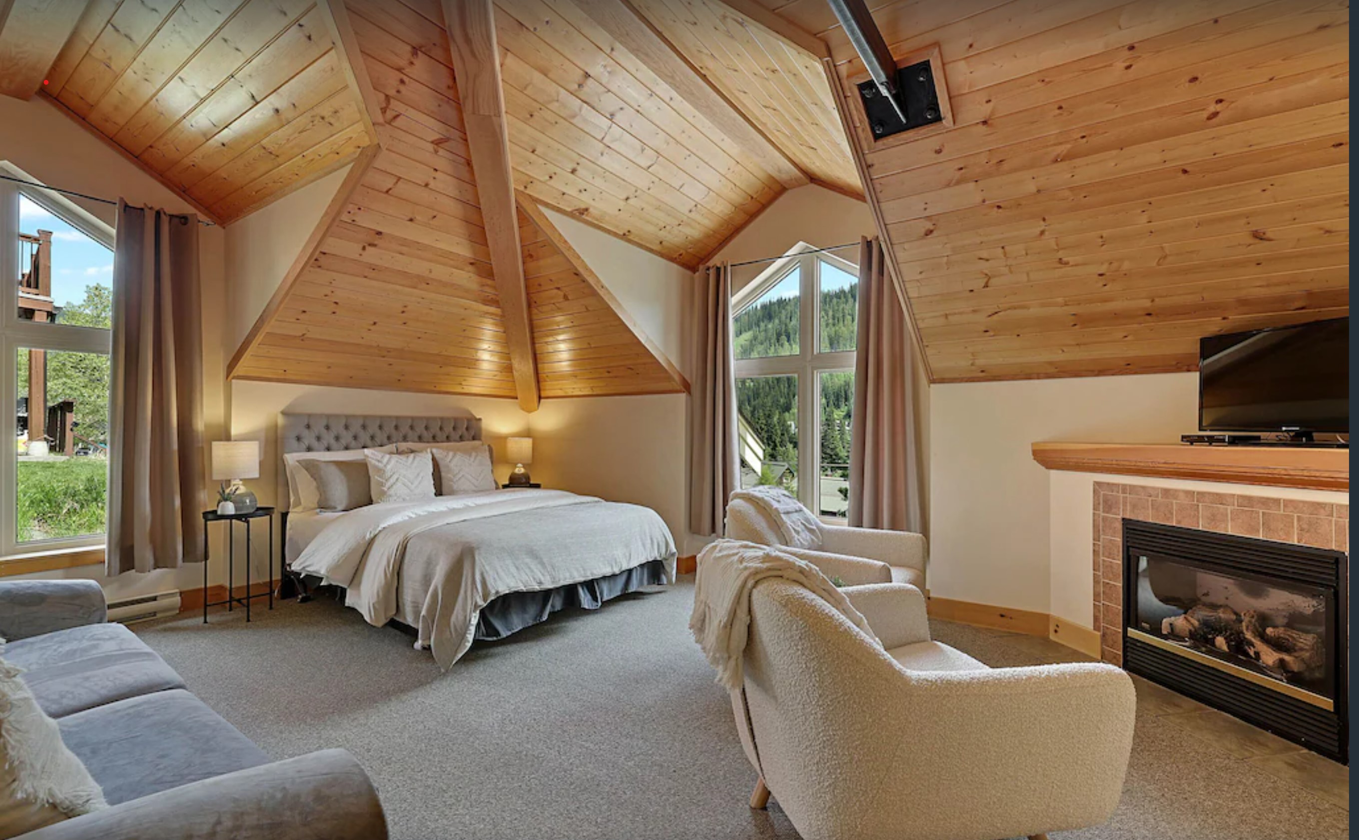 Silver Stag Chalet vacation rental with spacious master bedroom